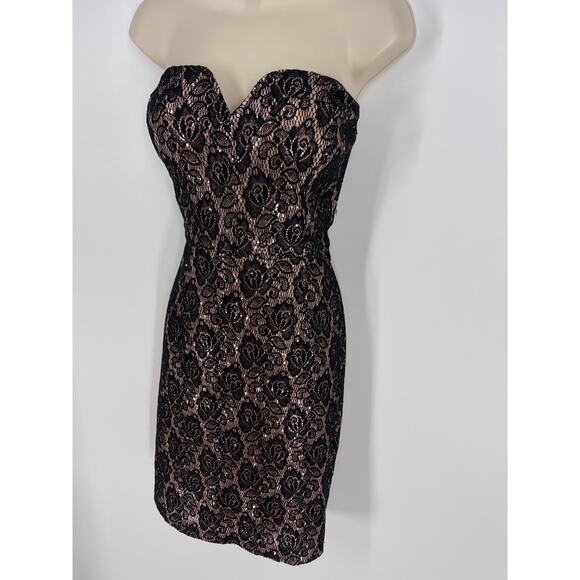 Bisou Bisou Strapless Dress (B8#3) - Picture 2 of 10